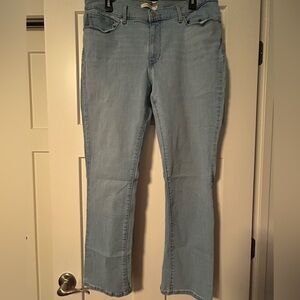 Levi’s Classic Straight Light Blue Jeans